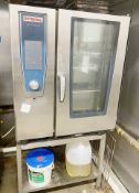 1 x Rational 10 Grid Electric Combi Oven With Stand - Year: 2018 - Model: SCC WE101 - Serial Number: