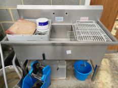 1 x Large Stainless Steel Rinse Wash Unit With Splashback