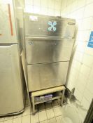 1 x HOSHIZAKI Commercial Stainless Steel Water Cooled Ice Cube Maker IM-100WLE