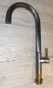 1 x Franke Premium Single Lever Kitchen Mixer Tap With Twist Design