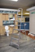 1 x Aluminium 7 Tread High Handrail Step Ladder