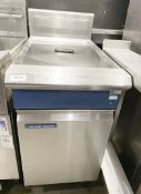 1 x Blue Seal Evolution GT45-N 20Ltr Natural Gas Single Tank Freestanding Fryer - RRP £2,500