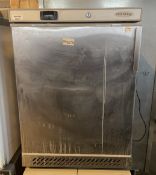 1 x Tefcold UR200S Undercounter Commercial Fridge With a Stainless Steel Exteriror - Dimensions: H85
