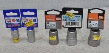 10 x Assorted Sockets - Ref: HW733/HW734/HWP7 - CL911 - Location: Altrincham WA14Condition: New/