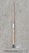 8 x Assorted Brushes/Rakes/Scrapers - Ref: HW757/HW758/HW759/HW760/HW761/HW762/HW763/HW764/HWP7 -