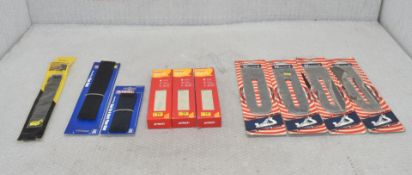 1 x Assortment Of Plane Blades And Sharpening Stones - Ref: HW424/HWP6 - CL911 - Location: