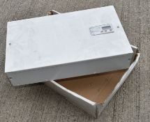 1 x Distribution Box - Ref: KCS147/C3 - CL011 - Location: Altrincham WA14Condition: As picturedItems