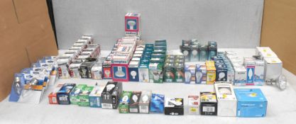 111 x Assorted Light Bulbs - Includes Led, Halogen And Others - Ref: HW120/HWP1 - CL911 -