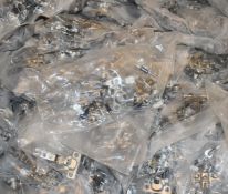 1 x Job Lot Containing 200 x Furniture Fitting Packs