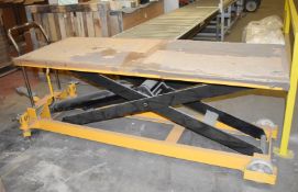 1 x Multi Function Rise and Fall Hydraulic Work Table - Dimensions: H110 x W204 x D75 cms