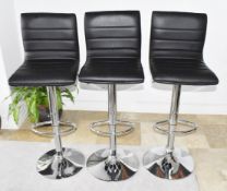 Set of 3 x Matching Bar Stools - Ref: SPF006 - CL917 - NO VAT ON THE HAMMER - Location: Hale,