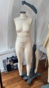 1 x Mannequin