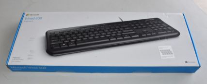 1 x Microsoft Wired 600 Computer USB Keyboard - New and Sealed