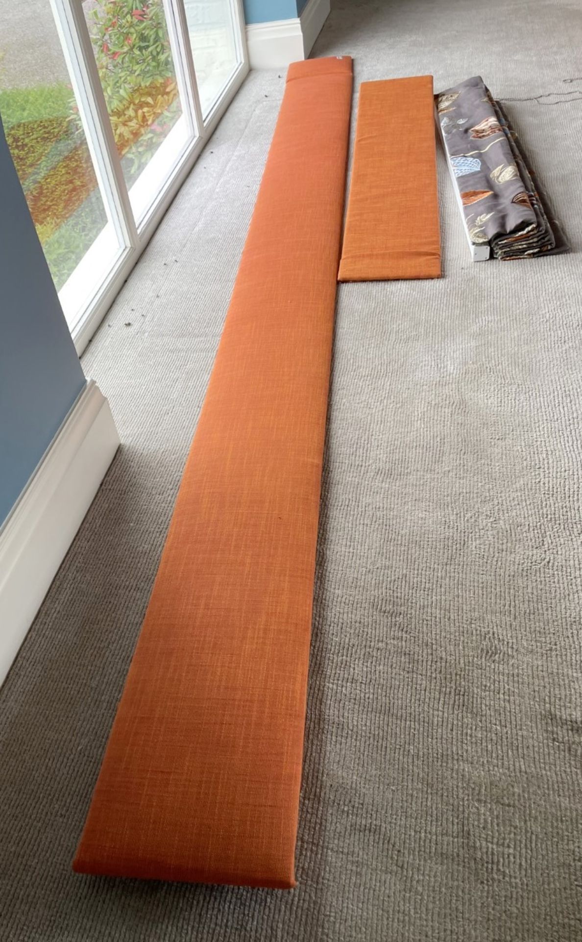 1 x Bespoke Luxury Lined Handmade Blind and 2 x Pelmets and Brackets - NO VAT ON HAMMER - Image 4 of 13