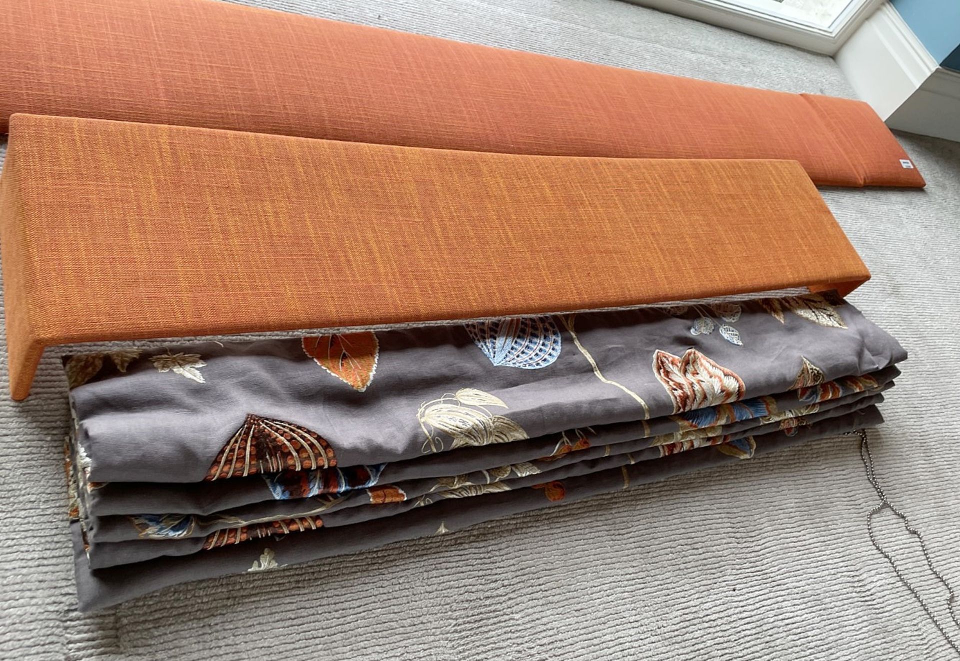 1 x Bespoke Luxury Lined Handmade Blind and 2 x Pelmets and Brackets - NO VAT ON HAMMER - Image 11 of 13