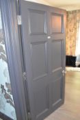 1 x Solid Wood Lockable Painted Internal Door - Includes Hinges and Handles - NO VAT ON THE HAMMER
