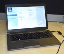 1 x Toshiba Tecra Z40-A-140 14 Inch Laptop Computer - Features an Intel i5-4200u 1.6Ghz Processor,