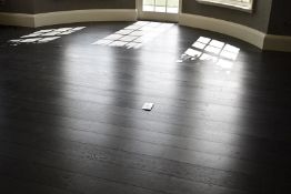 1 x Wooden Flooring in Curved Room - Ref: ASH150/CRV - CL934 - NO VAT ON THE HAMMER - Location: