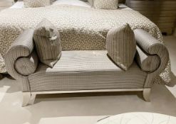 1 x Ornate Chaise (See pictures as tear in seat) - Ref: BLN137 - CL939 - NO VAT ON THE HAMMER -