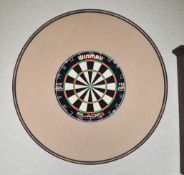 1 x WINMAU Blade-4 ⌀44cm Darts Board and Wall Frame - Ref: ASH216/GAM - CL934 - NO VAT ON THE HAMMER