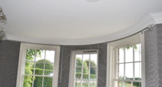 1 x Curved 4-Metre Curtain Pole with Blown Glass Ends - Ref: ASH154/CRV CN - CL934 - NO VAT ON THE