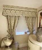 1 x Pair of Quality, Heavy Fabric Curtains - Ref: BLN138A - CL939 - NO VAT ON THE HAMMER - Location:
