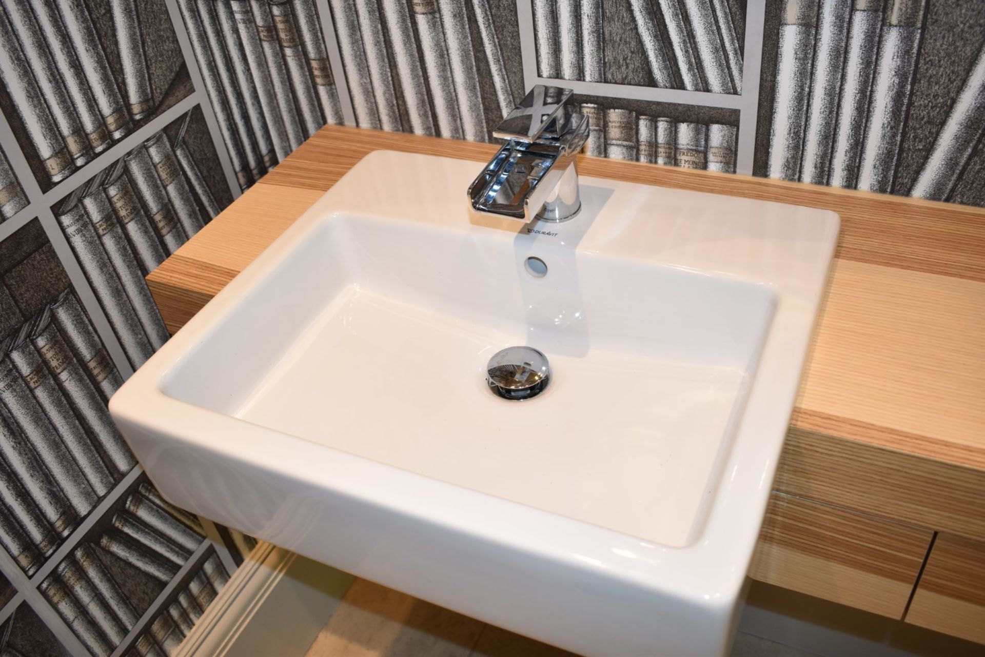 1 x Bathroom Suite Under Stairs Inc. Sink with Vanity Unit, Mirror, Toilet + Flush - Image 3 of 18