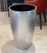 1 x Tall Silver Planter - Ref: BLN117 - CL939 - NO VAT ON THE HAMMER - Location: Hale WA15This