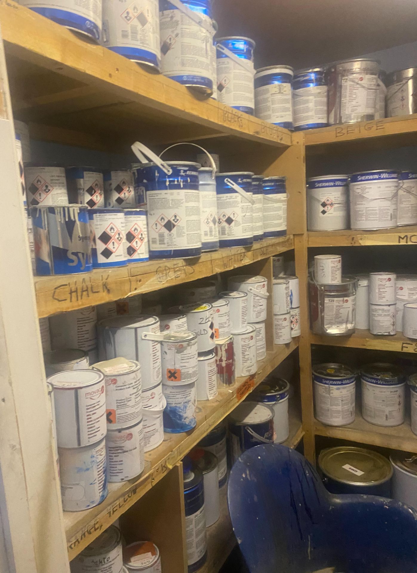 1 x Storage Cupboard Of Tinned Paints And Varnishes - As Shown In Photos , Varying Quantities - Ref: - Image 2 of 9