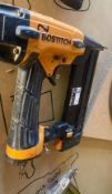 1 x BOSTITCH Bt1855-E 18G Air Powered Brad Nail Gun For 15-50mm - Original Price £140.00 - Ref: