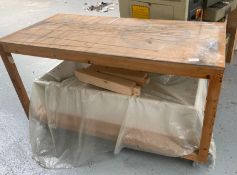 1 x Wooden Work Table On Castors - Ref: GMS057 - CL937 - Location: London NW2Description: