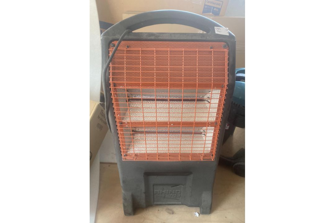 1 x Tq3 Electric Instant Infrared 2.2Kw Heater - 240Volt - Original Price £263.00 - Ref: GMS041 - - Image 3 of 3