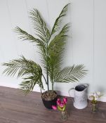 1 x Artificial Plant