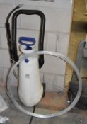 1 x Bundle of Metal Wire and Water Sprayer