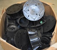 1 x Large Box of Versijack Decking Pedestals 9
