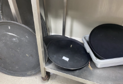 Approx 28 x Food Serving Trays in Various Sizes