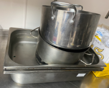 1 x Assorted Collection of Stainless Steel Pans and Cooking Trays