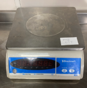 1 x Set of Brecknell 405 Digital Weighing Scales