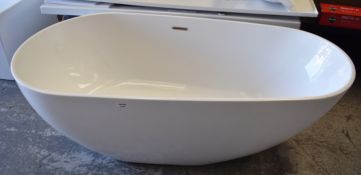 1 x Luxury Jaquar Freestanding Bath - Dimensions: H79 x W170 x D89 cms Display