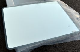 1 x Illuminated Defogger Bathroom Wall Mirror