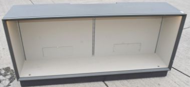 1 x Illuminated Retail Shop Display Unit in Grey with LED Illumination - Ref: HPS326/7684350/WH3 9-