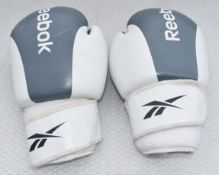 1 x Pair of REEBOK 14oz Boxing Gloves in Grey/White + 1 x Pair of Focus Training Punch Mitts in