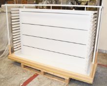1 x Department Store White Wooden Slatted Gondola Shop Display Unit Fixture - Ref: HPS102/6935207/