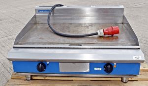 1 x Blue Seal Evolution 90cm Solid Top Cooking Griddle Bench - 3 Phase - Natural Gas - Approx RRP £