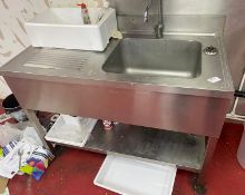 1 x Large Stainless Steel Commercial Sink Basin with Drainer, Undershelf, Rinser Tap - Dimensions: