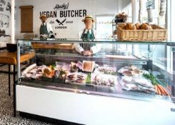 1 x Bochnia Cebea Refrigerated Butchers Food Display Counter - Complete with Glass Pieces - Recently