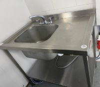 1 x Stainless Steel Wash Station with Large Sink Bowl, Mixer Taps, Anti Spill Drainer and Undershelf