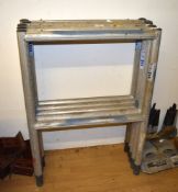 1 x Mini Max Scaffold Tower with Approx 18 x 190cm Scaffold Poles - Tower Size: 74 x 109 cms - CL936