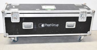 1 x Large Professional 1.4-Metre Wide Empty Flight Case - Ideal For Audio / Visual Equipment