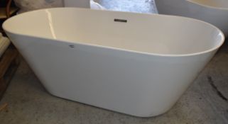 1 x White Acrylic Freestanding Bath - Dimensions: H60 x W171 x D81 cms Display